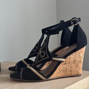 Elegant Black & Gold Stiletto Heels